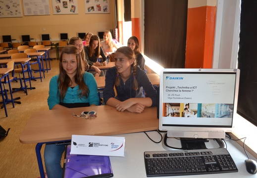 Beseda Olga Pechlátová, 16.6.2015 (6)