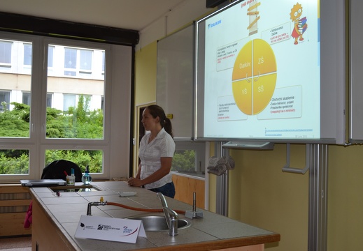 1. Beseda 9.6.2015, Olga Pechlátová (7)